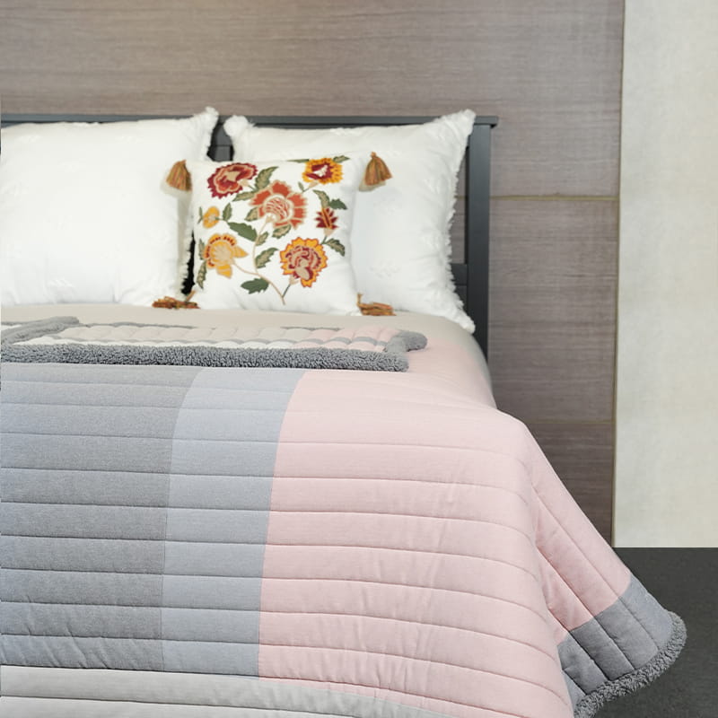 Faux Cashmere Quilt Sett